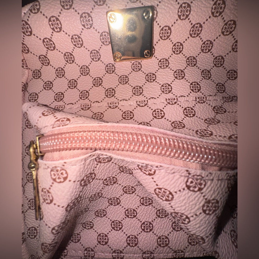 Pink Cute Mini Backpack - Picture 3 of 4